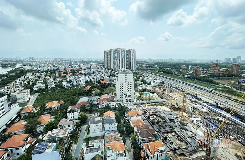 Bất động sản mới nhất: ‘Sóng’ sốt đất năm 2022 cao tới đâu? Địa ốc công nghiệp Thanh Hóa hút vốn, 4 tài sản gắn liền với đất được cấp sổ đỏ