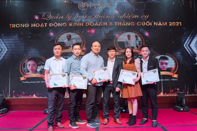 Lam Linh Land tổ chức tiệc tất niên cuối năm 2021