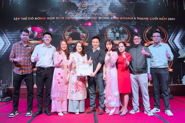 Lam Linh Land tổ chức tiệc tất niên cuối năm 2021