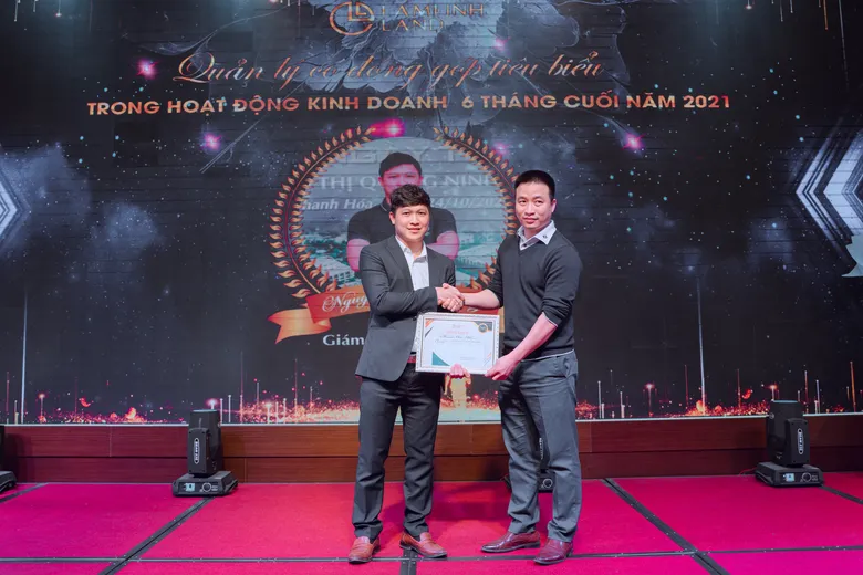 Lam Linh Land tổ chức tiệc tất niên cuối năm 2021