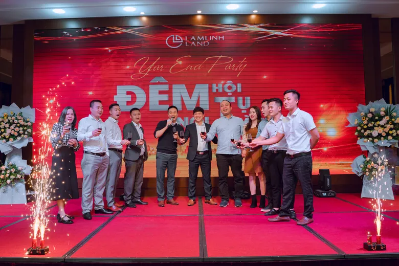 Lam Linh Land tổ chức tiệc tất niên cuối năm 2021