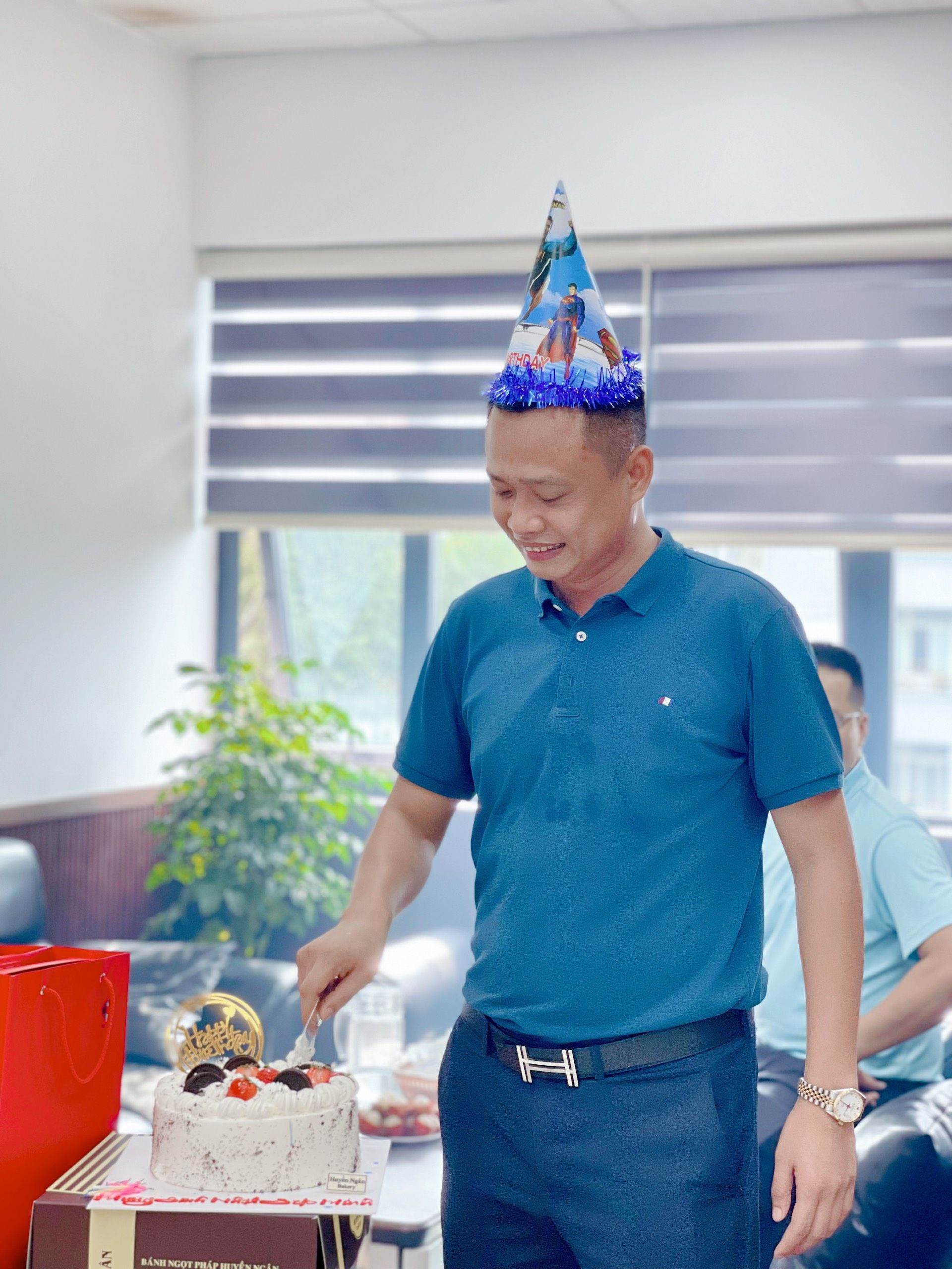 Đại gia đình Lam Linh Land chúc mừng sinh nhật GĐKD Lê Văn Minh