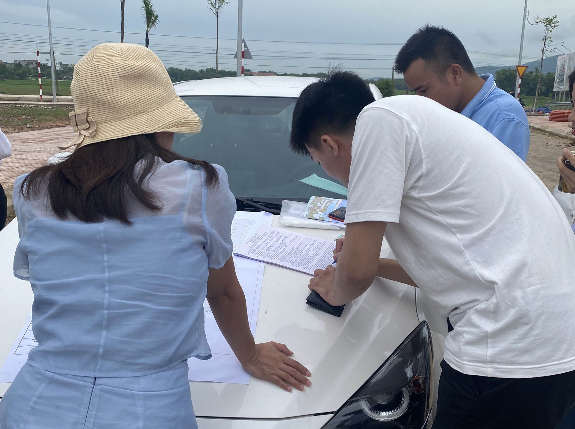 Bán hàng hăng say - Thưởng nóng liền tay tại MB 3073